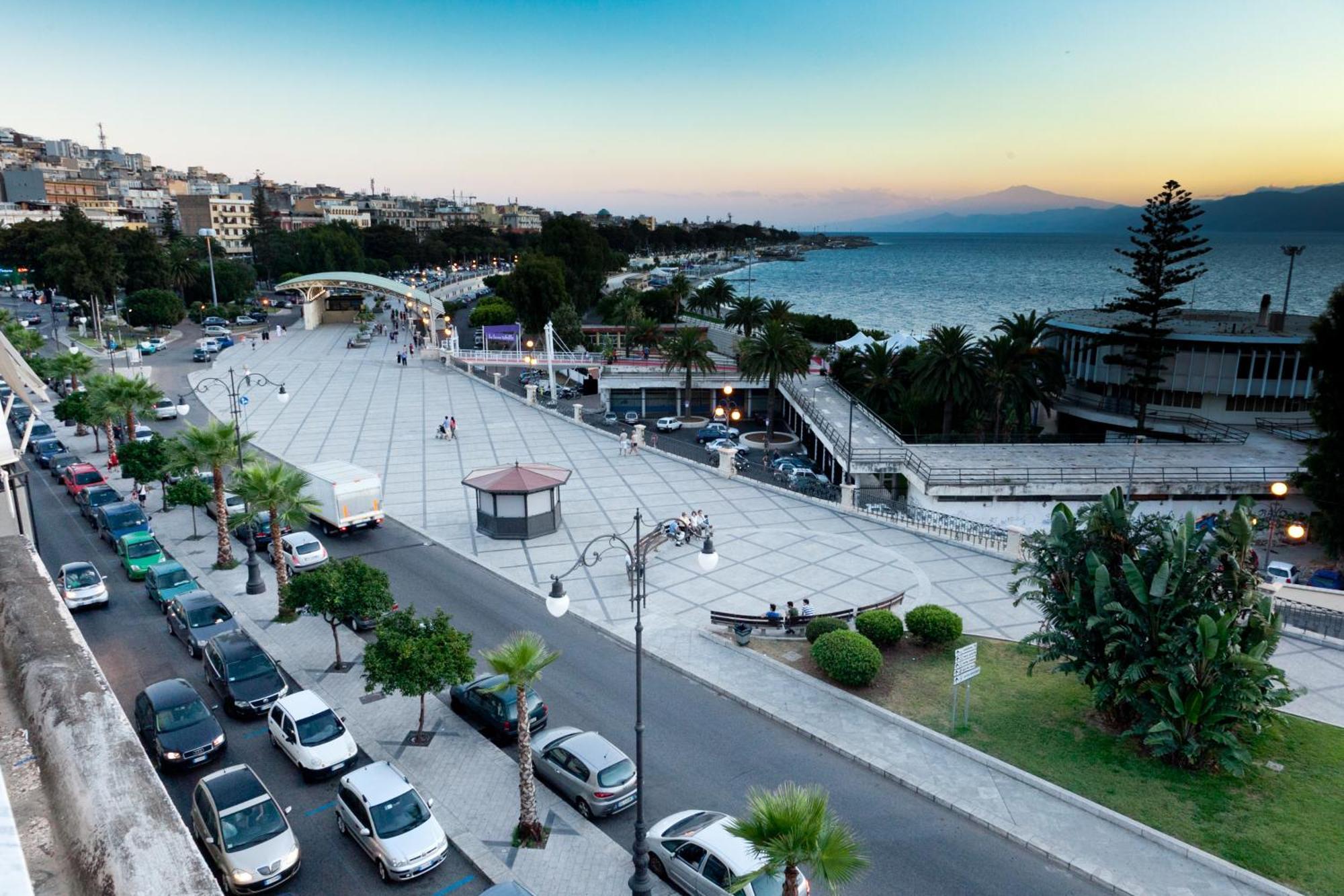 B&B Centrale Affittacamere Reggio di Calabria Exteriör bild