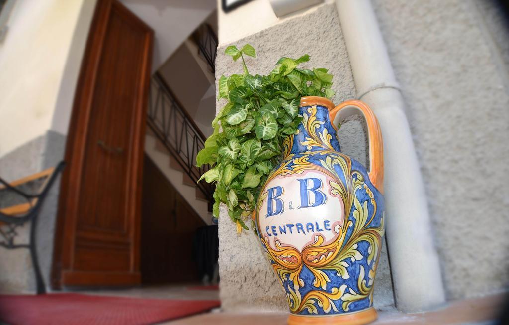 B&B Centrale Affittacamere Reggio di Calabria Exteriör bild