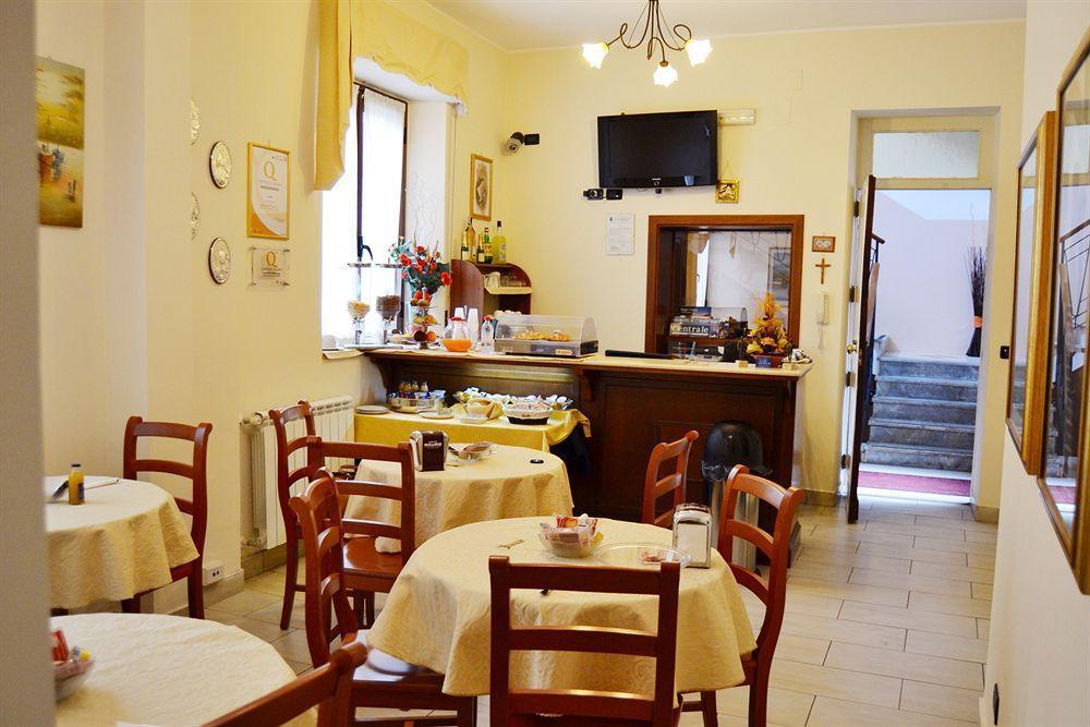 B&B Centrale Affittacamere Reggio di Calabria Exteriör bild